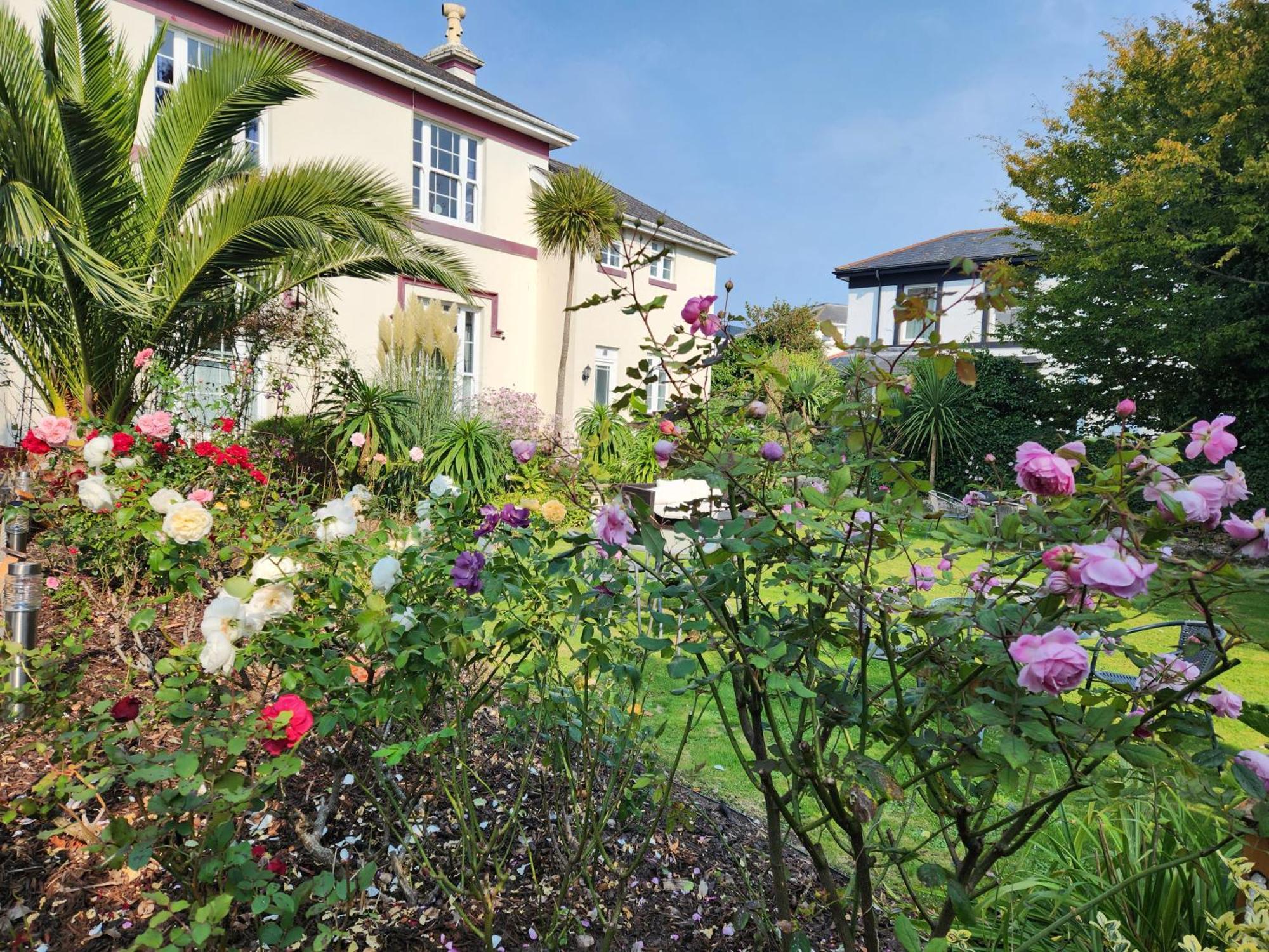 Rose Court Holiday Apartments Torquay Εξωτερικό φωτογραφία